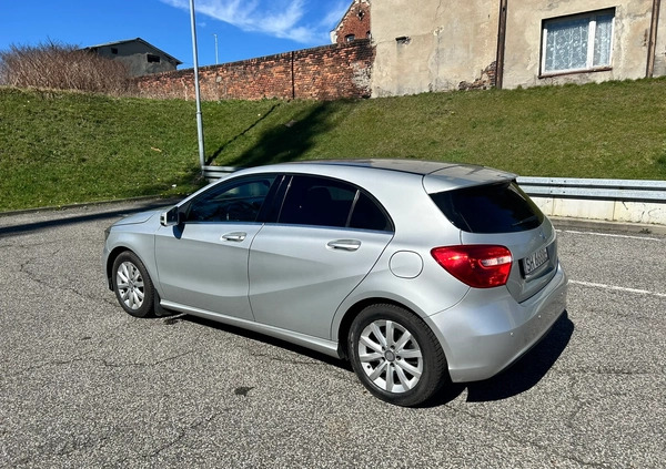 Mercedes-Benz Klasa A cena 48500 przebieg: 132000, rok produkcji 2014 z Chorzów małe 92